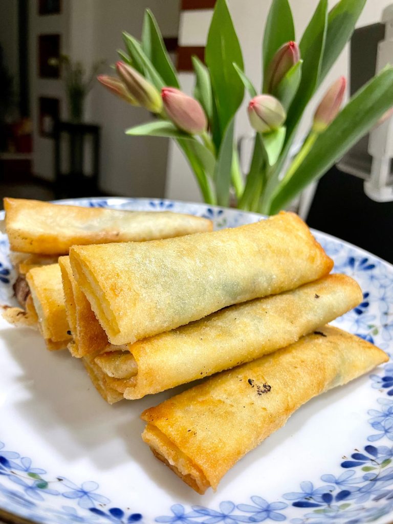 Shepherd's purse spring rolls