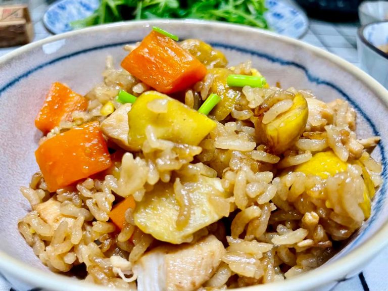 Easy Chestnut Chicken Rice (Ban Li Ji Rou Fan) - Woks of Love