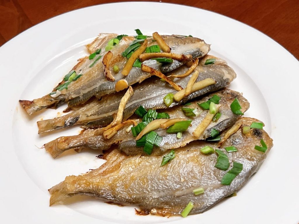 Easy Pan-Fried Pomfret