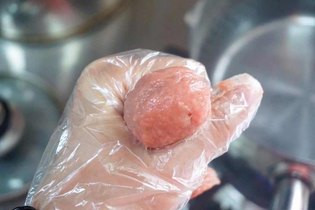 Shaping the Meatballs