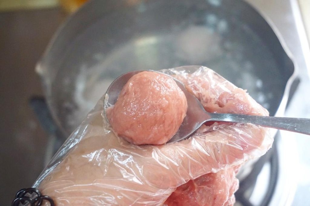 Shaping the Meatballs