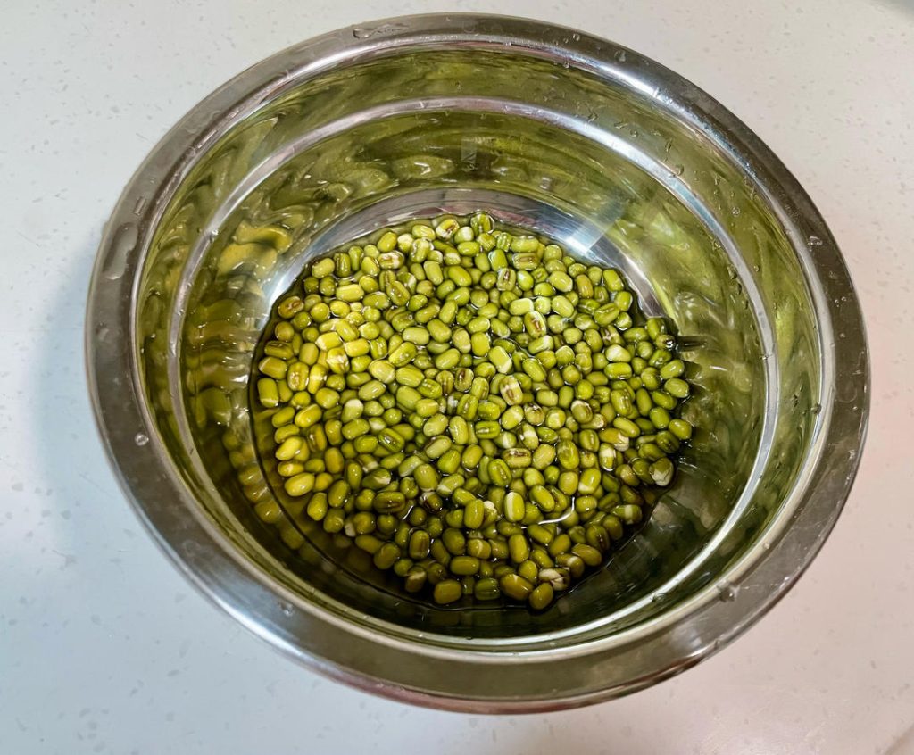 Soak: Place the beans in a bowl and cover with plenty of cool water (at least 2-3 inches above the beans). Let them soak for 24 hours.