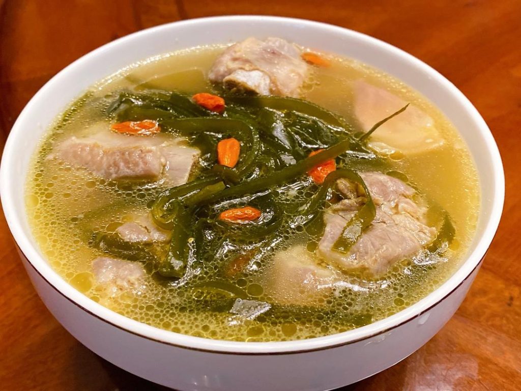 Season and Serve: Stir in 1 tsp of salt and 1 tbsp of oyster sauce. Turn off the heat. Skim off any thick, excess fat from the surface of the soup. Sprinkle the goji berries on top right before serving.
