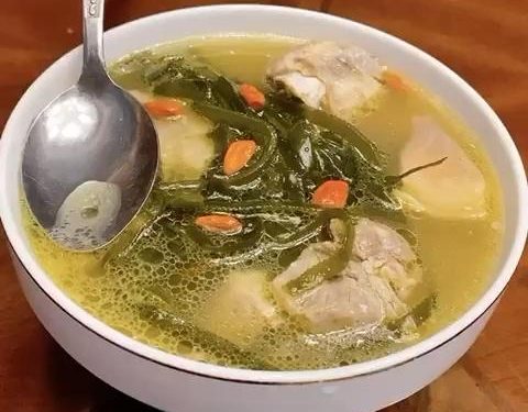 Kelp and Pork Rib Soup