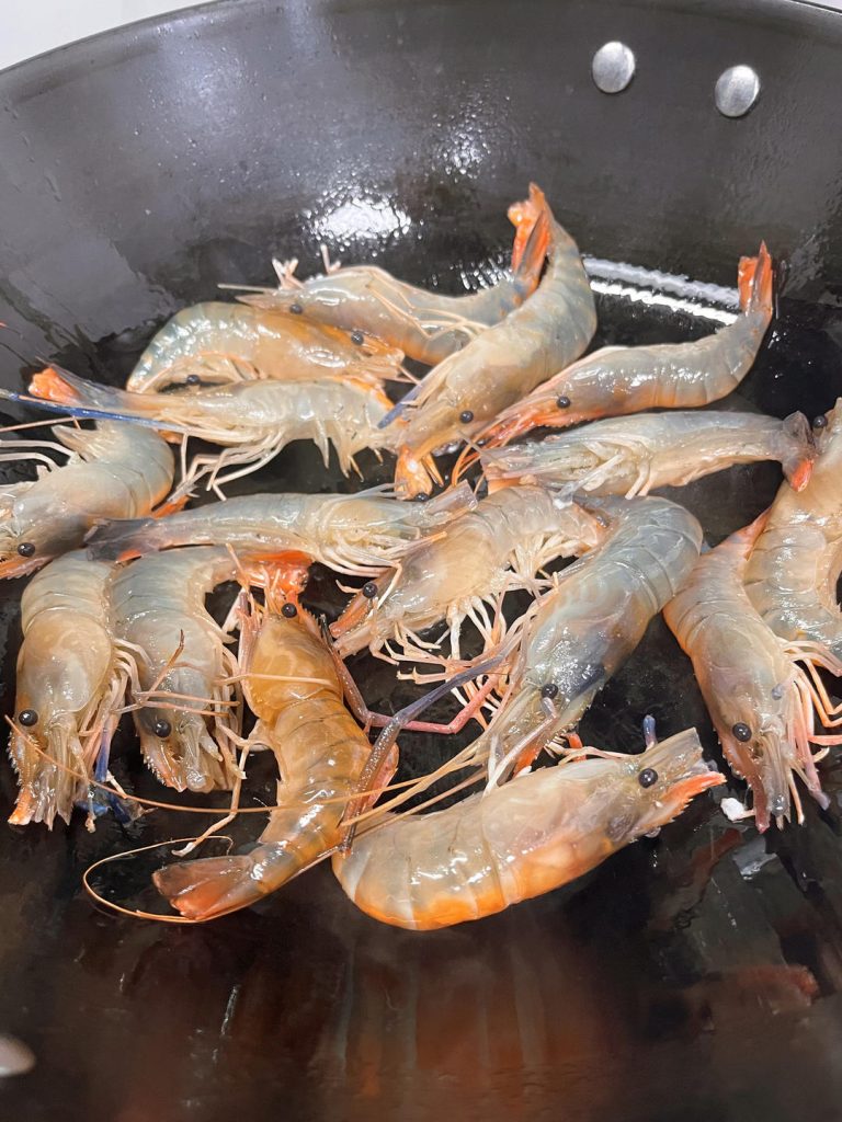 Pan-Fry the Prawns