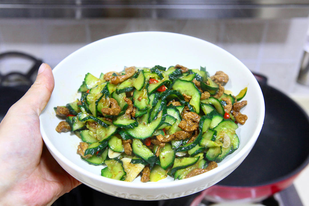 Pork and Cucumber Stir-fry