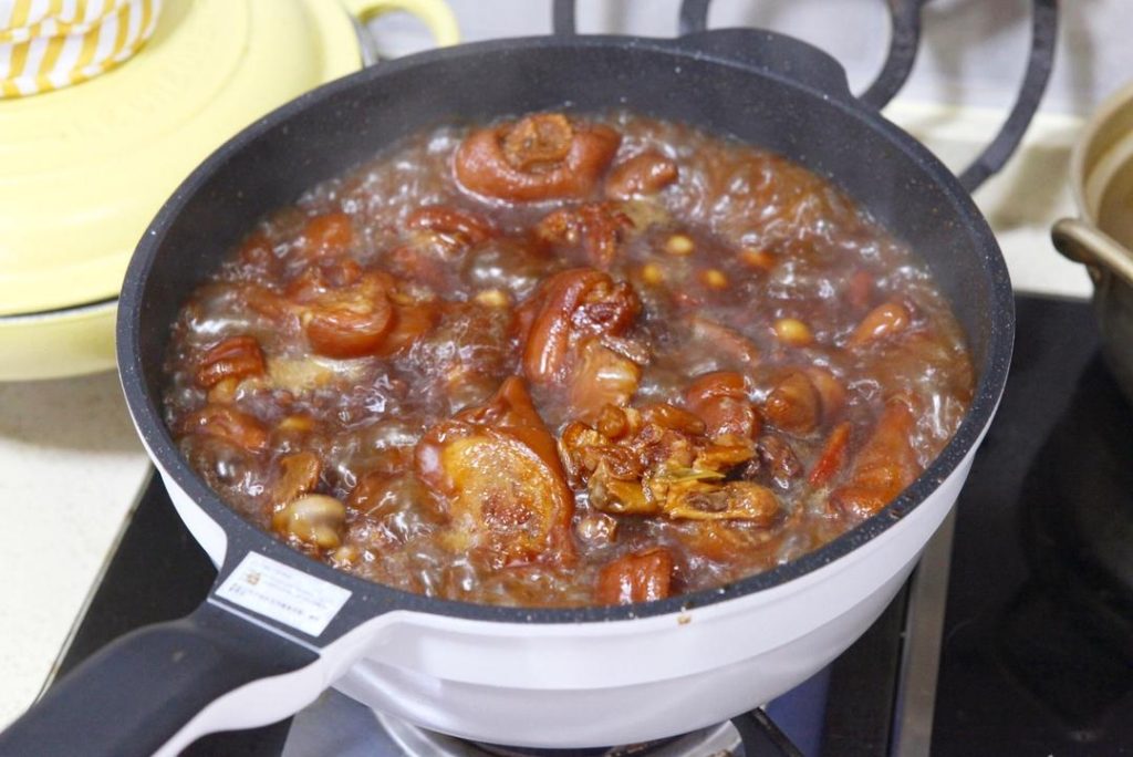 Reduce the Sauce (Shou Zhi)