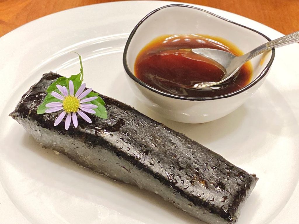 Slice and Serve: Remove from the oven. Carefully slice the strips into bite-sized pieces to reveal the incredibly moist, vibrant interior. Serve immediately.