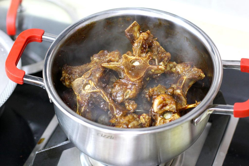 Fry the Lamb and Sauces