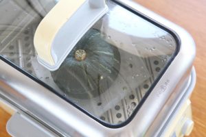 First Steam (The Pumpkin) Place the hollowed-out pumpkin (without the lid) into your steamer. Steam over medium-high heat for 10 minutes.