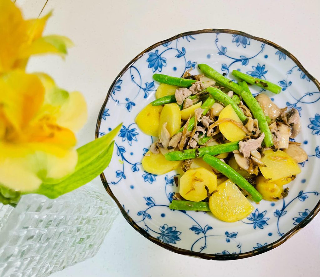 Stir-Fried Green Beans and Potatoes