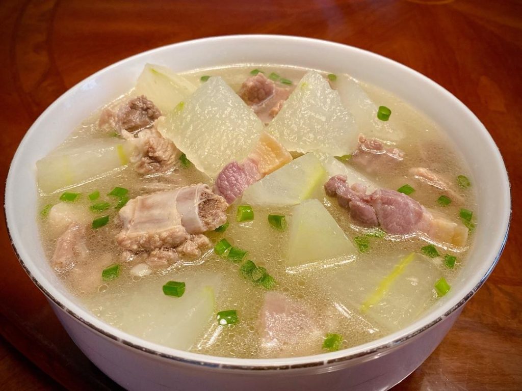 Season and Serve (2 minutes): Stir in the salt, tasting as you go. Turn off the heat and garnish with fresh chopped scallions. The residual heat will continue to soften the melon slightly.