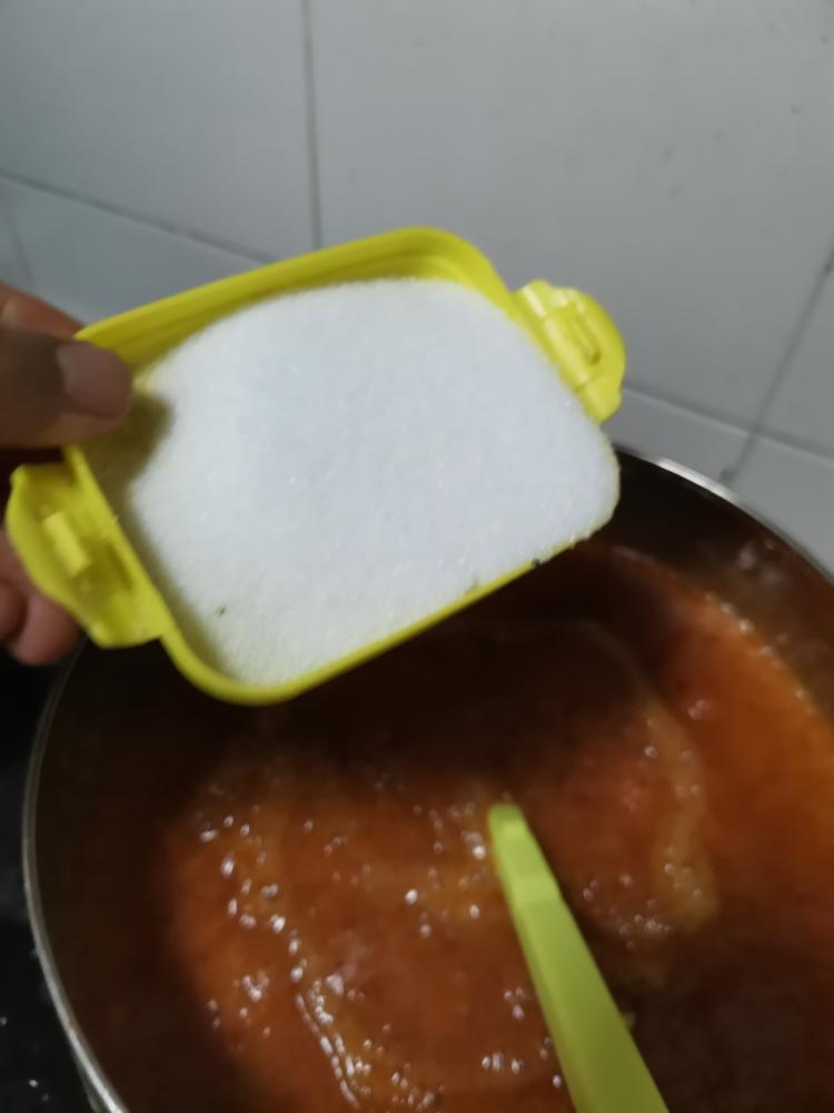 Seasoning: Add the 50g of salt. Continue stirring for another 2-3 minutes.