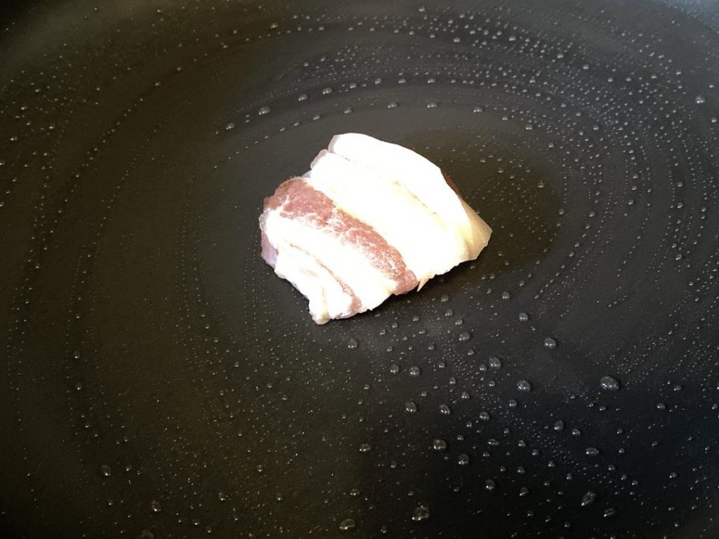 Make the Egg Wrapper (3-5 minutes)