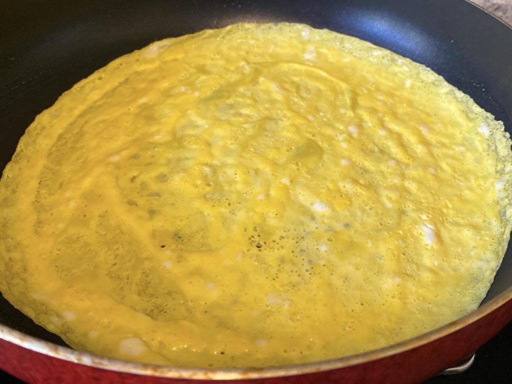 Make the Egg Wrapper (3-5 minutes)
