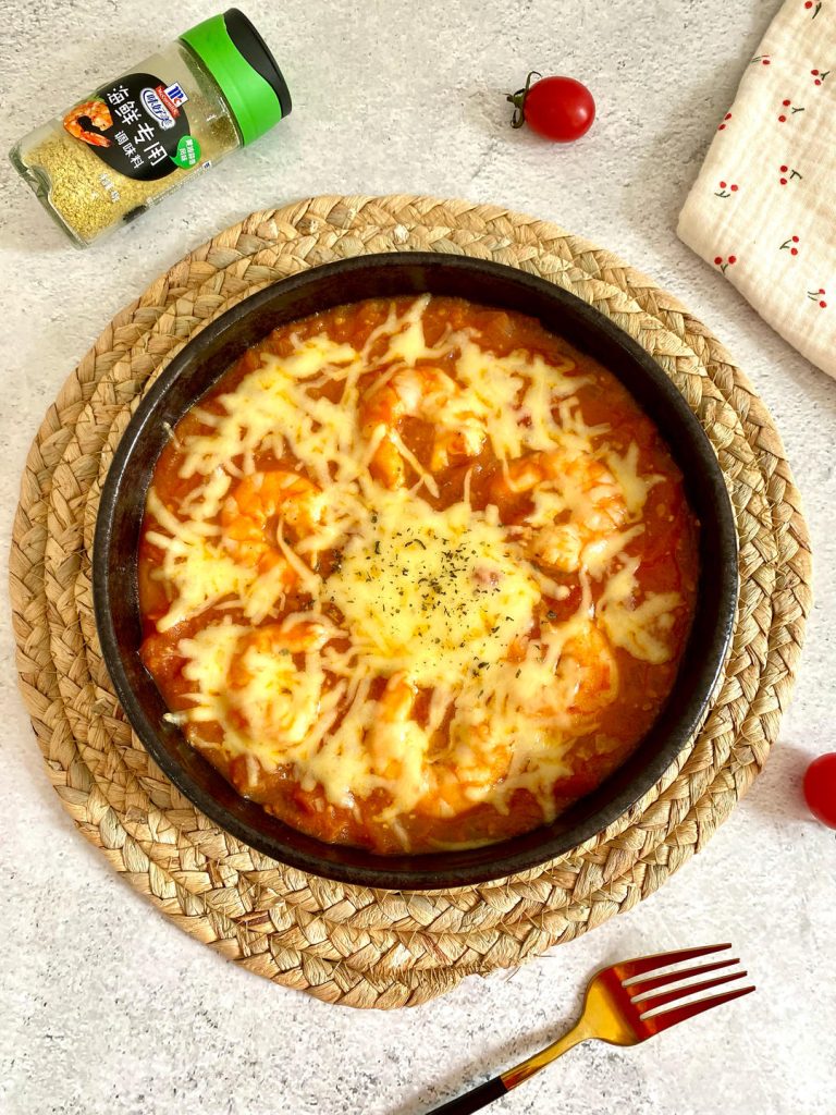 Cheesy Baked Tomato Shrimp