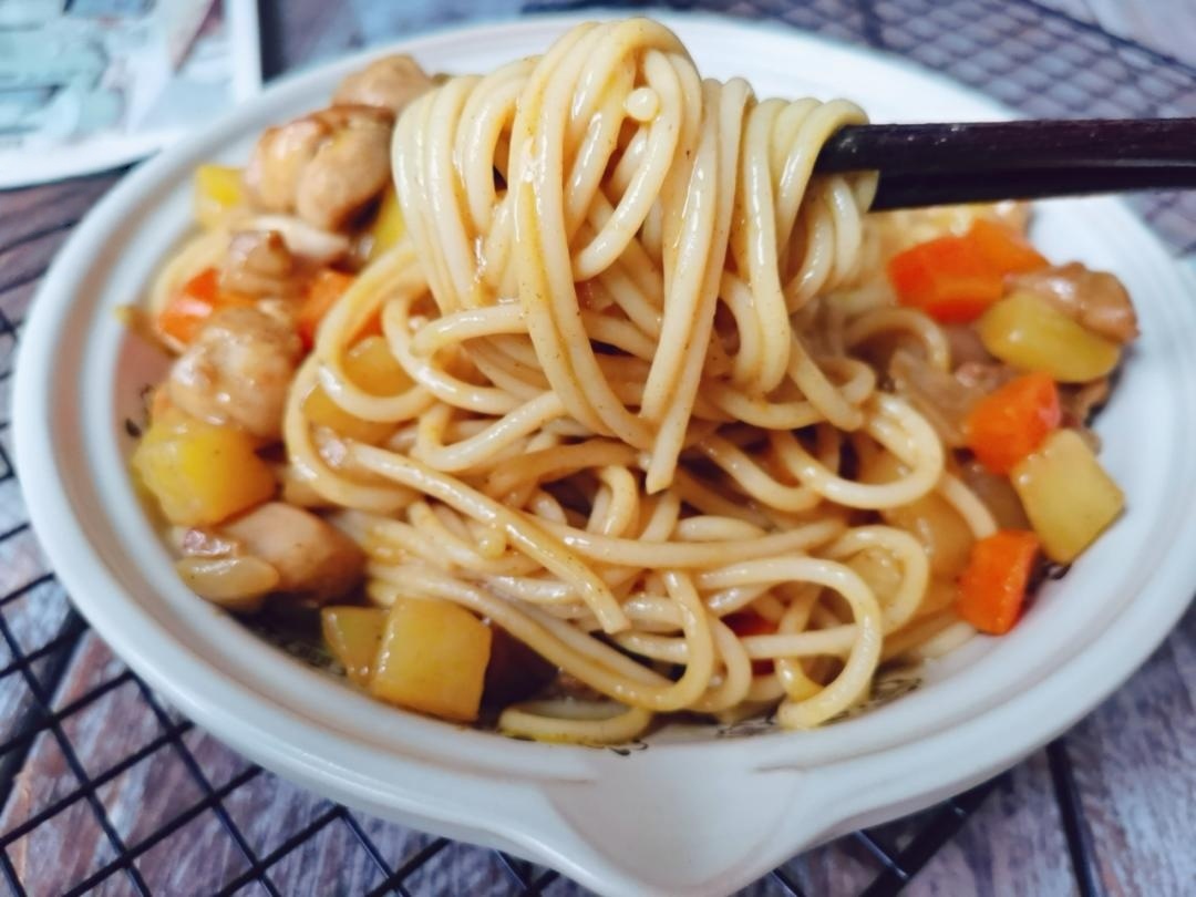 Easy Chicken Curry Rice (Creamy & Sweet-Savory Weeknight Meal) - Woks ...
