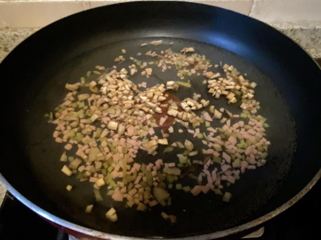 Build the Broth (1–2 Minutes)