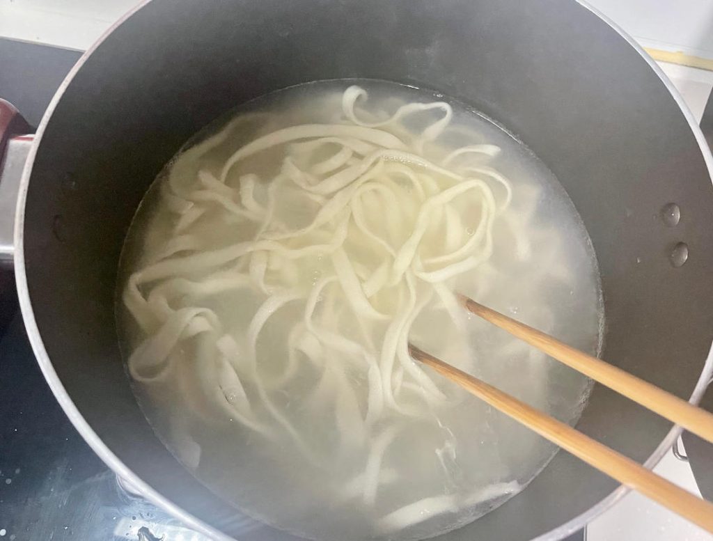 Cook the Noodles (5-7 minutes)