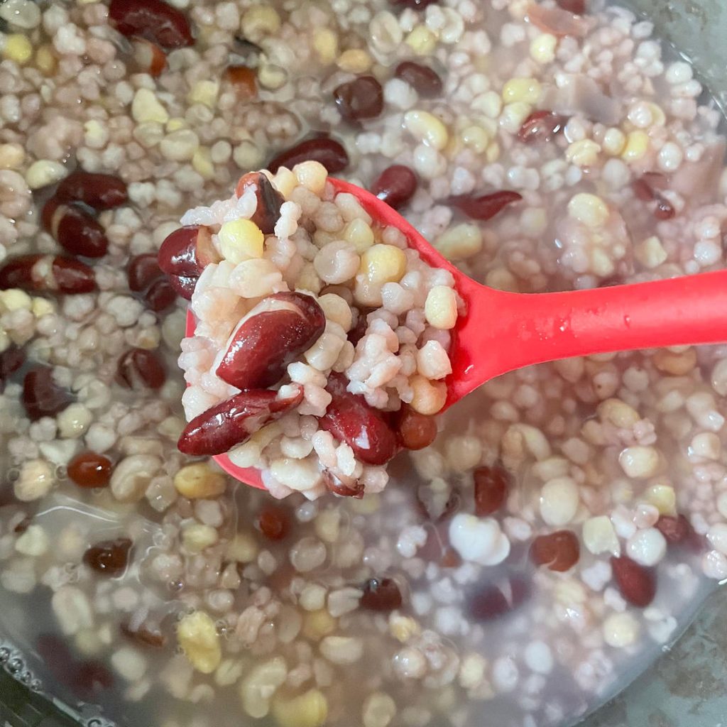 Sorghum and Corn Porridge