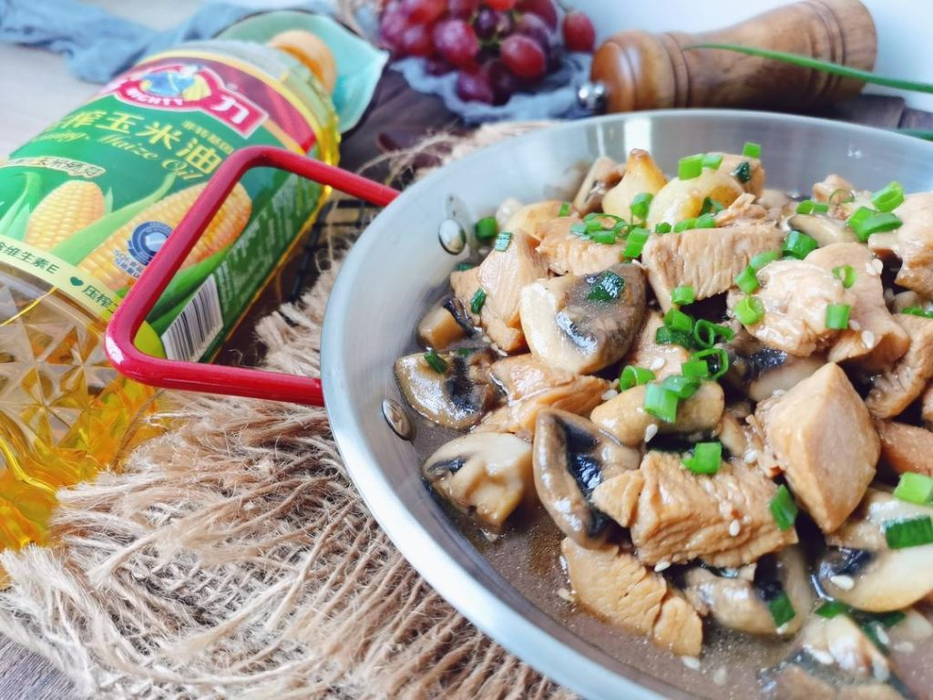 Garlic Mushroom Chicken Stir-Fry