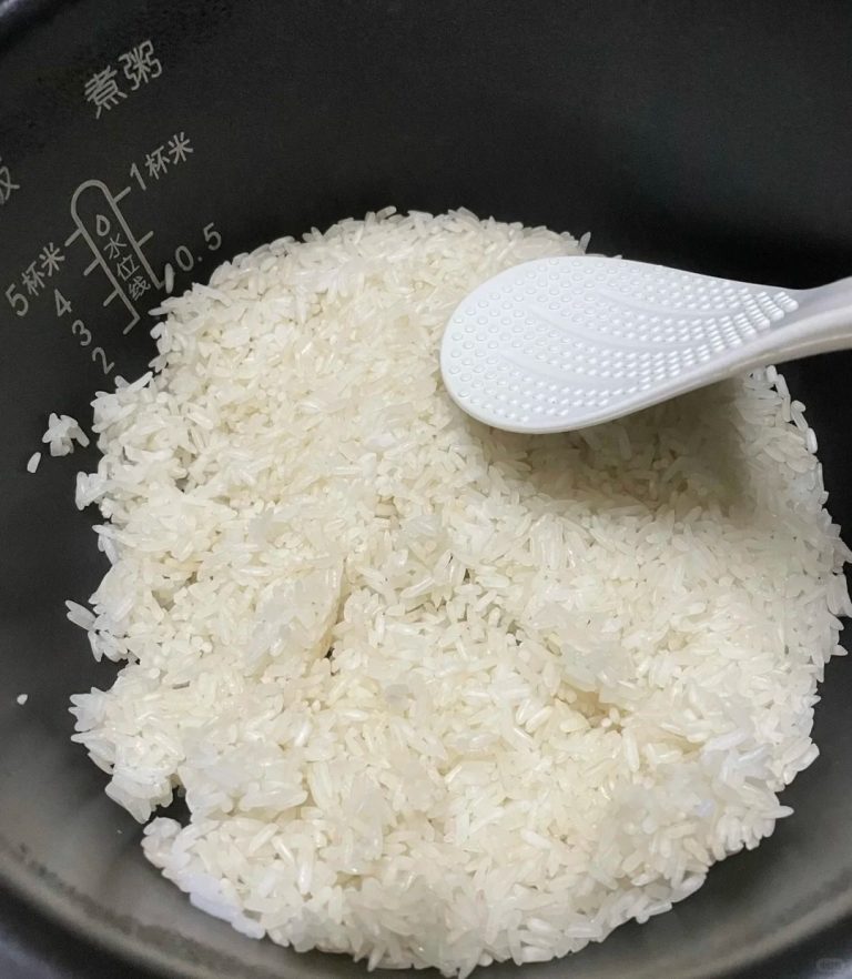 How to Fix Undercooked Rice - Woks of Love