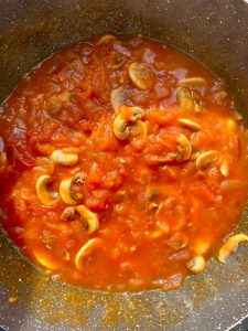 Simmer the Sauce (8–10 minutes)