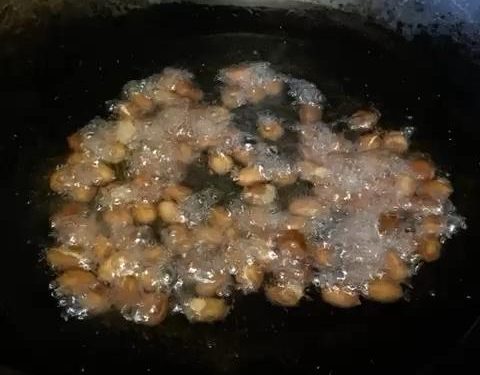Fry the Peanuts
