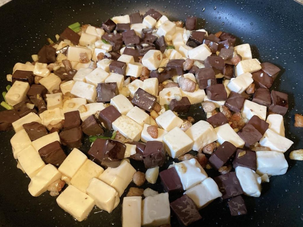 Simmering the Curds (2-3 minutes)