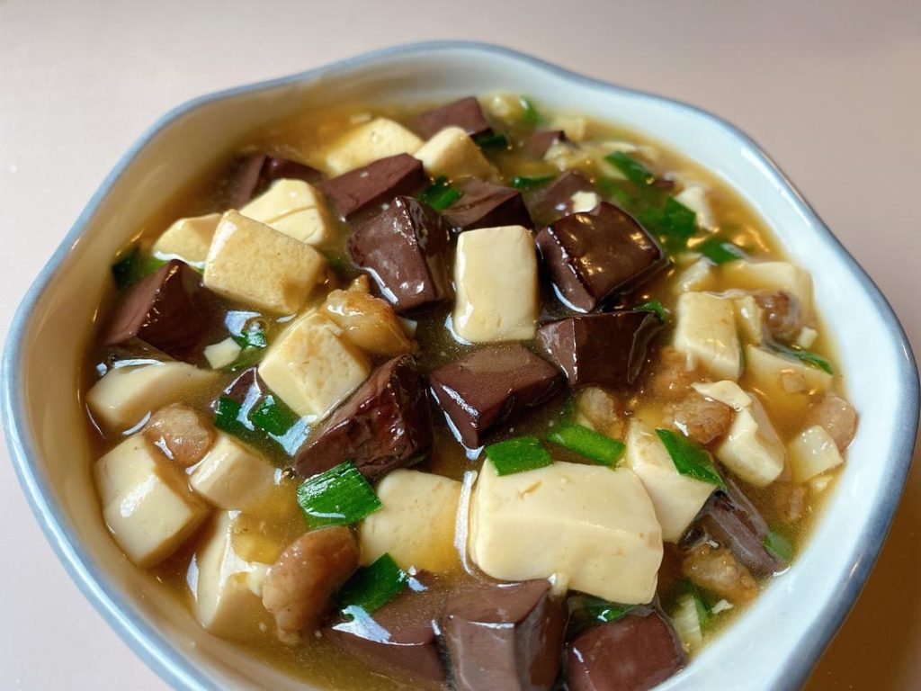 Pig Blood Curd with Tofu
