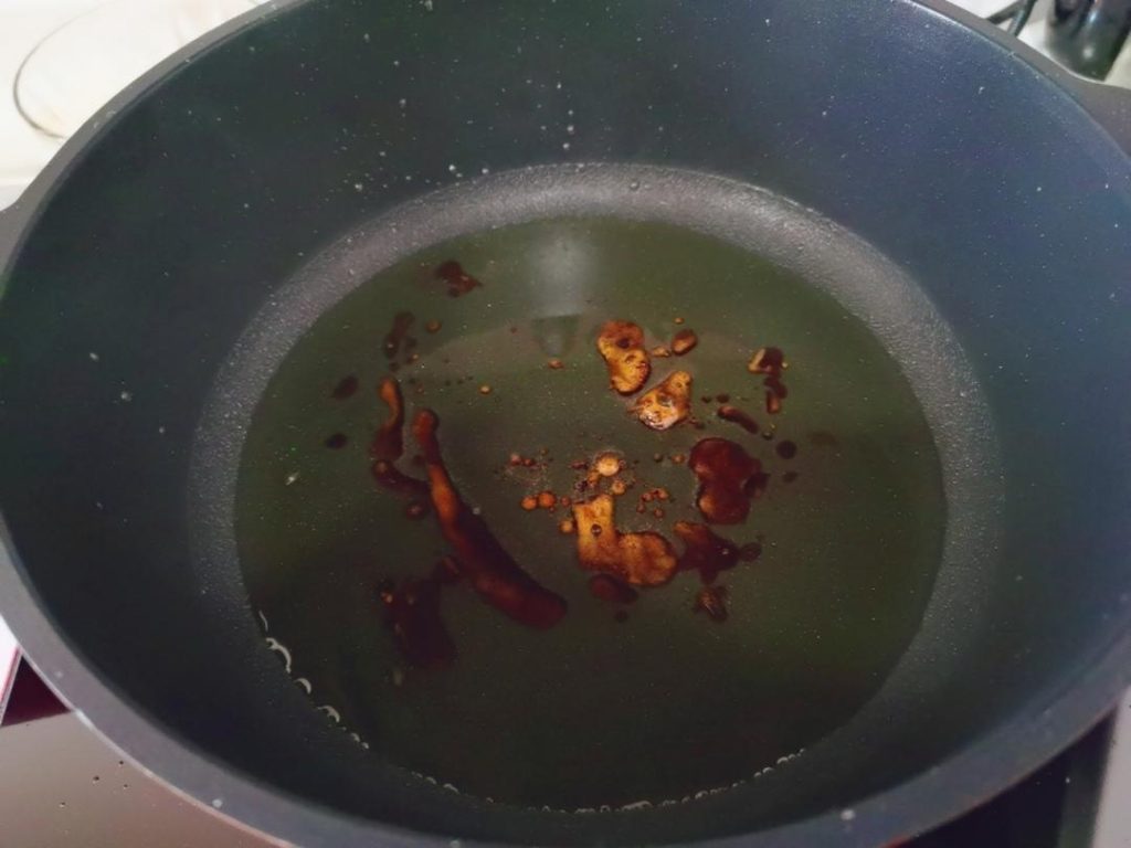 Caramelize the Sugar (2-3 minutes)