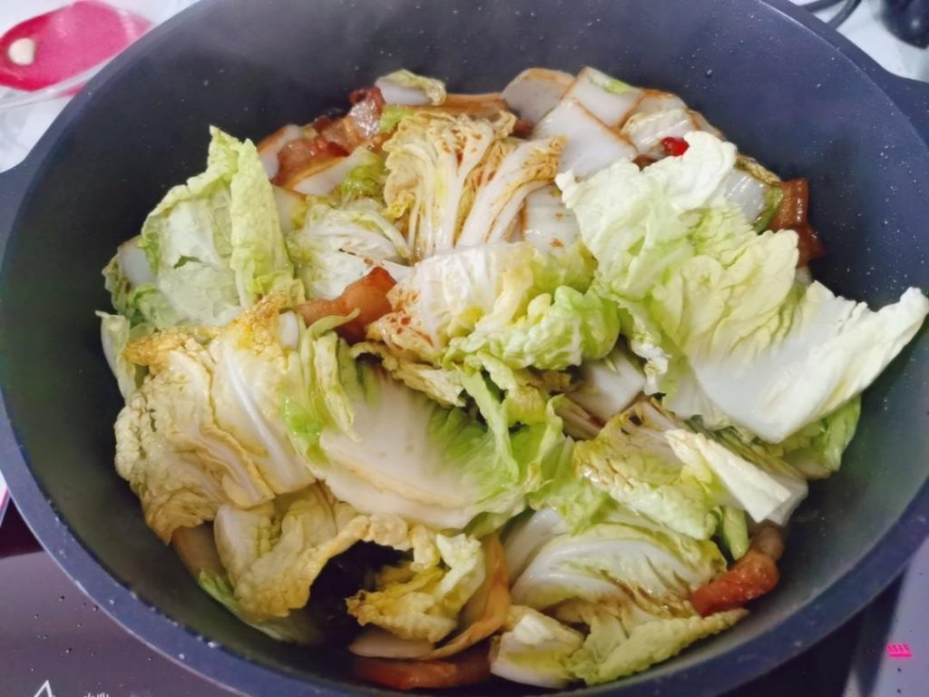 Add Leaves and Liquids (1 minute)
