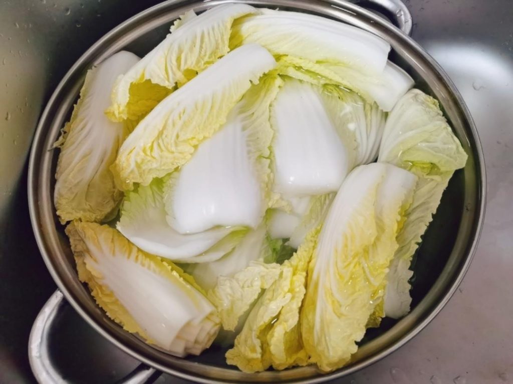 Separate the Cabbage