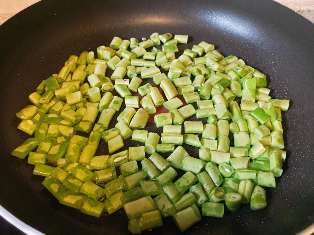Sauté and Boil the Green Beans