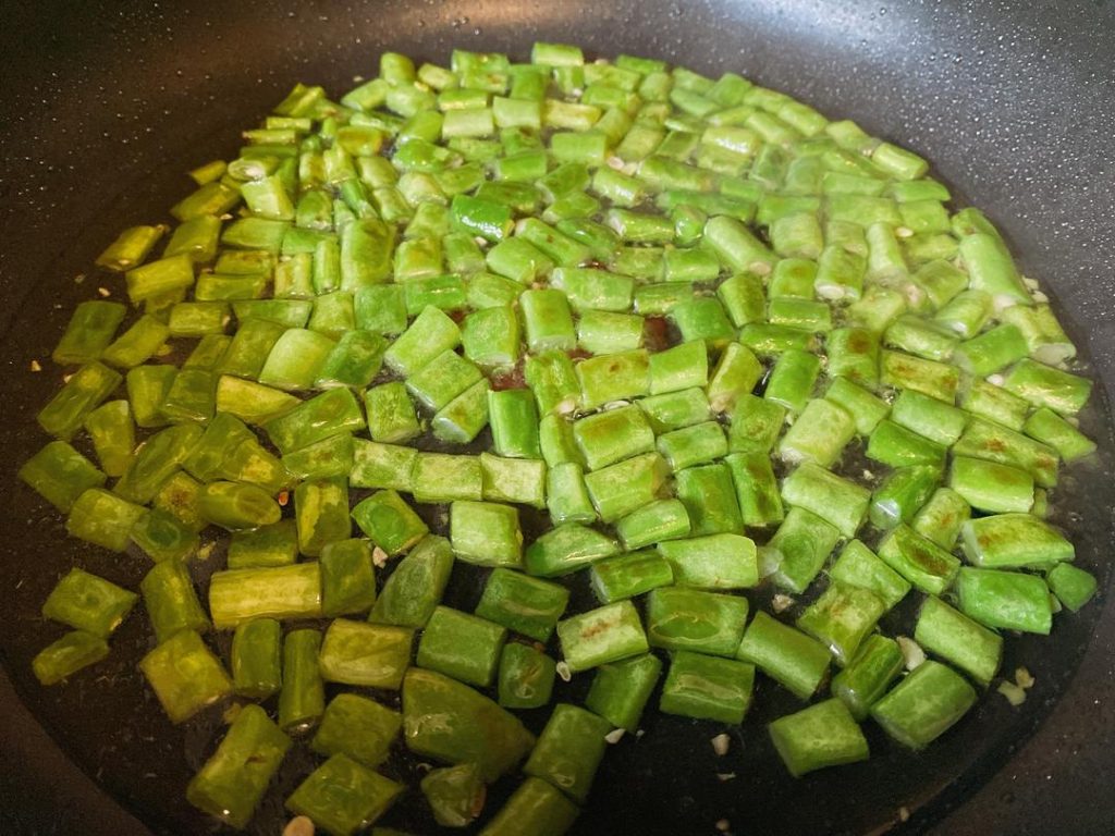 Sauté and Boil the Green Beans