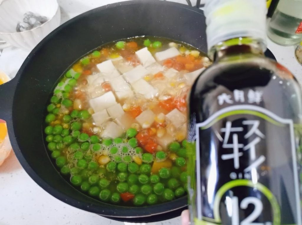 Build the Broth (5 Minutes)