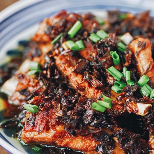 Steamed Pork Ribs with Preserved Mustard Greens