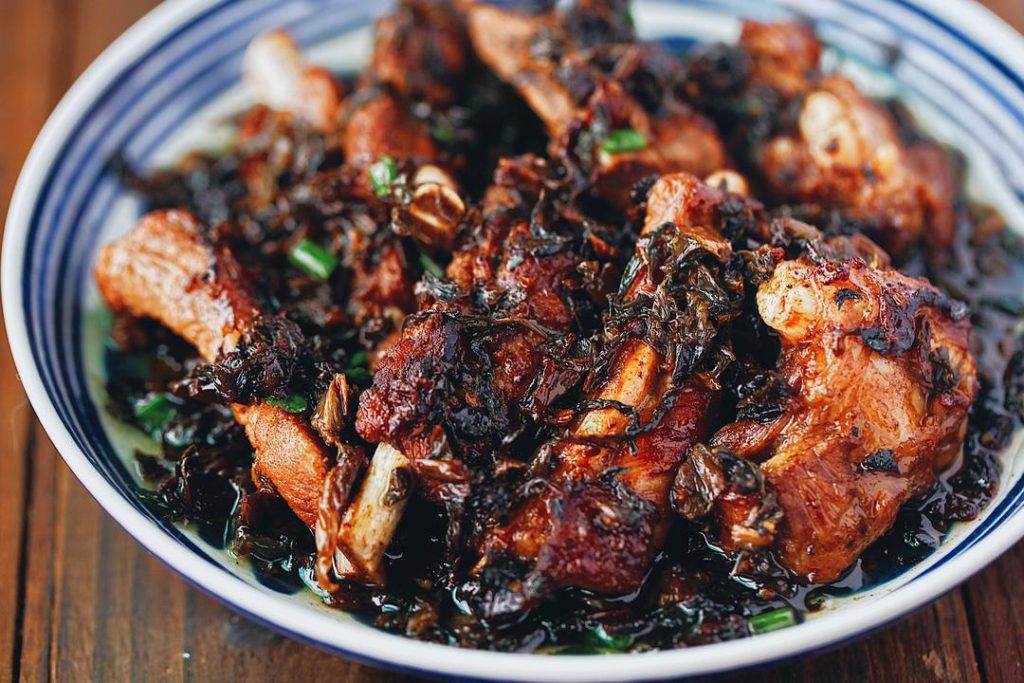 Steamed Pork Ribs with Preserved Mustard Greens