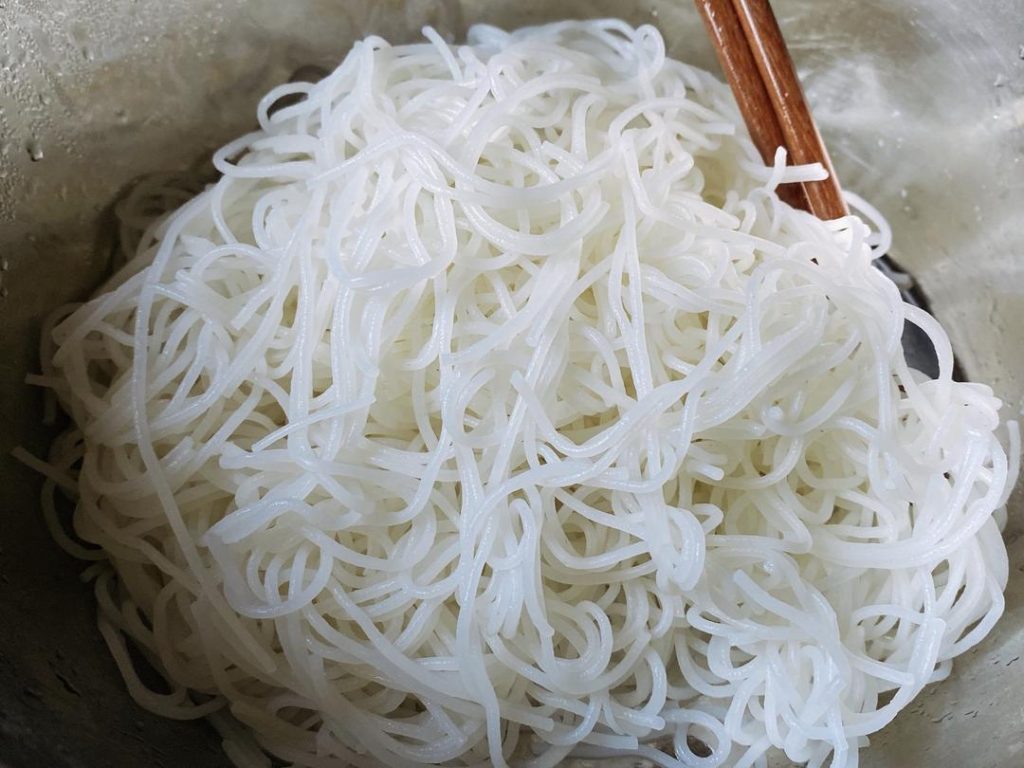 The "Tan" Noodle Secret (Crucial Step)