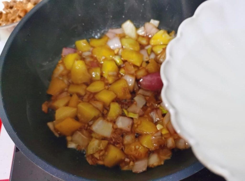 Step 3: Braise the Vegetables (6 minutes)