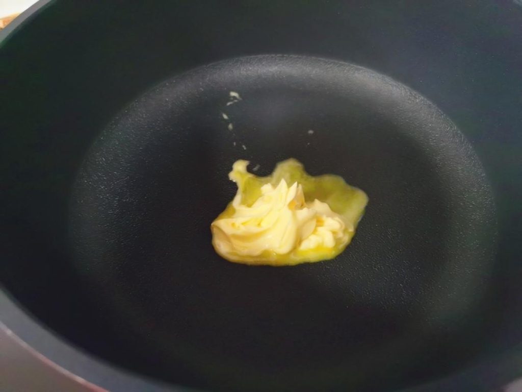 Step 1: Sear the Chicken (3-5 minutes)