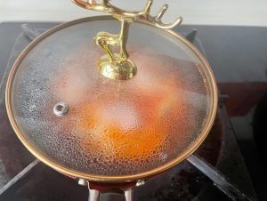 Simmer and Glaze (2–3 minutes)