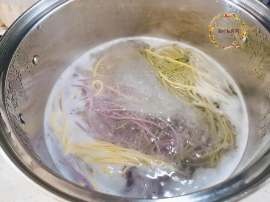 Cook the Noodles