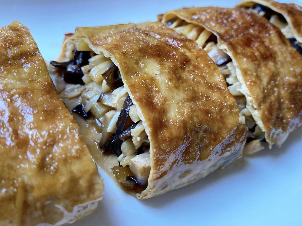 Vegetarian Roast Goose (Su Shao E): Tofu Skin Rolls
