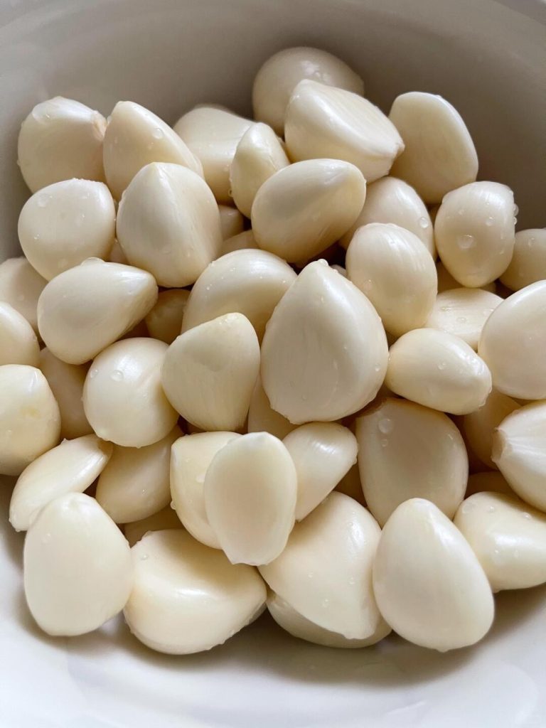 How to Cook Garlic Without Burning It