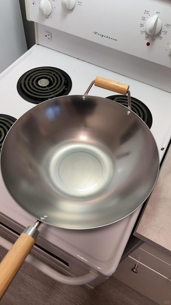 Best Carbon Steel Wok for Beginners 