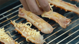 Cheesy Butter Grilled Crab Legs