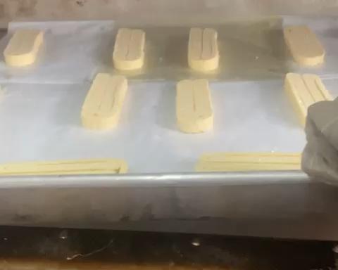 Bake at 190°C (375°F) with top and bottom heat for about 15 minutes, then flip each strip over and bake another 15 minutes, until deep golden and caramelized.