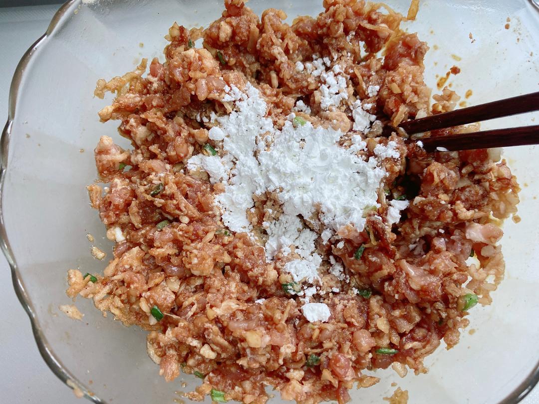 Add a little cornstarch to the meat and stir