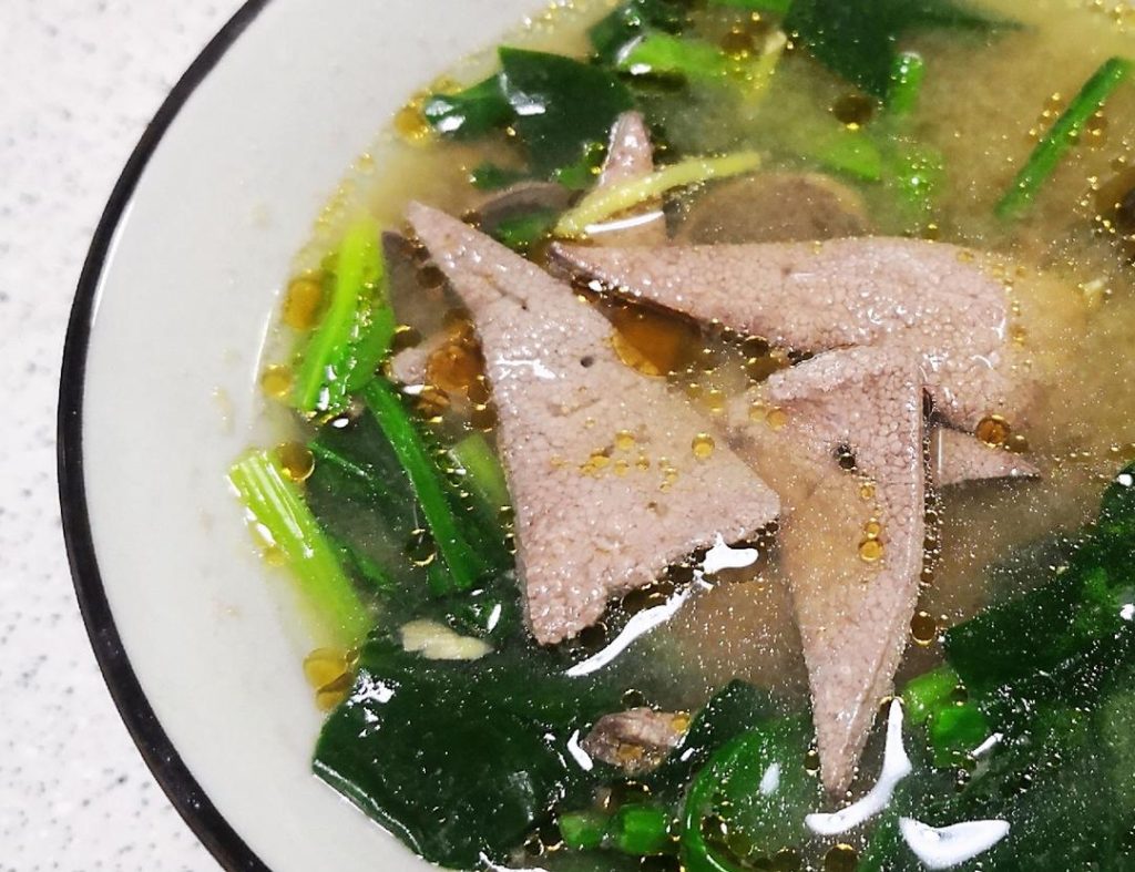 Tender Pork Liver Soup with Spinach (Zhu Gan Tang)